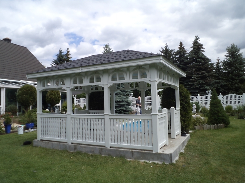 Altana 7 parkowa, 3x4,5 m, wykonana z drewna sosnowego.