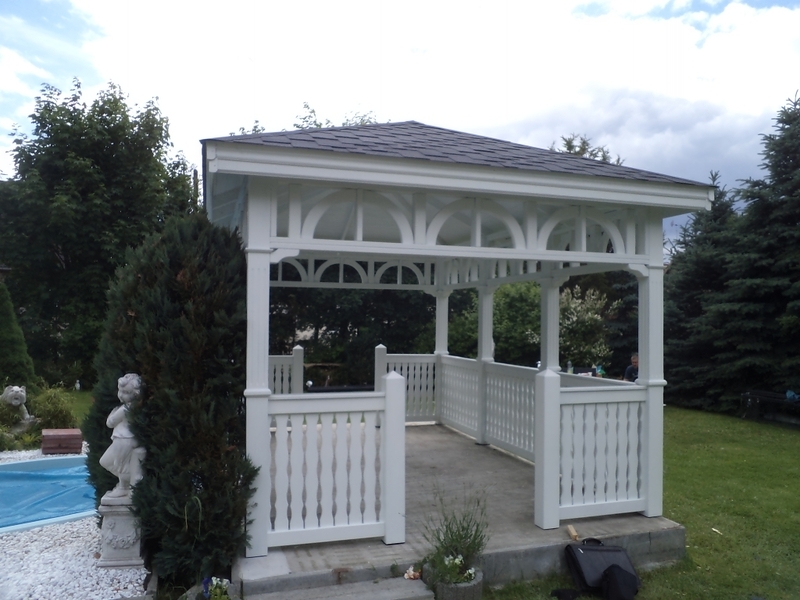 Altana 7 parkowa, 3x4,5 m, wykonana z drewna sosnowego.