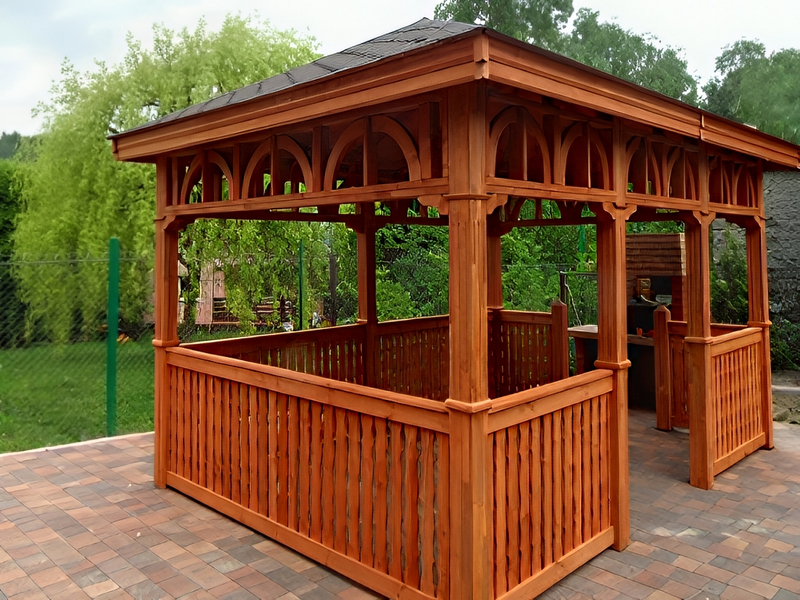 Altana 7 parkowa, 3x4,5 m, wykonana z drewna sosnowego.