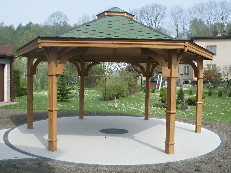 Altana 8, średnica 5 m, ryflowane słupy Altana 8, średnica 5 m, ryflowane słupy