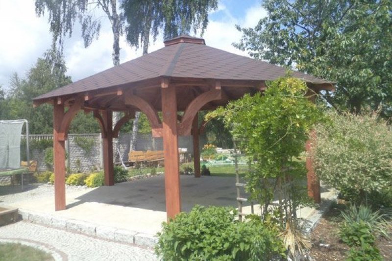 Altana 8, średnica 6 m, ryflowane słupy Altana 8, średnica 6 m, ryflowane słupy