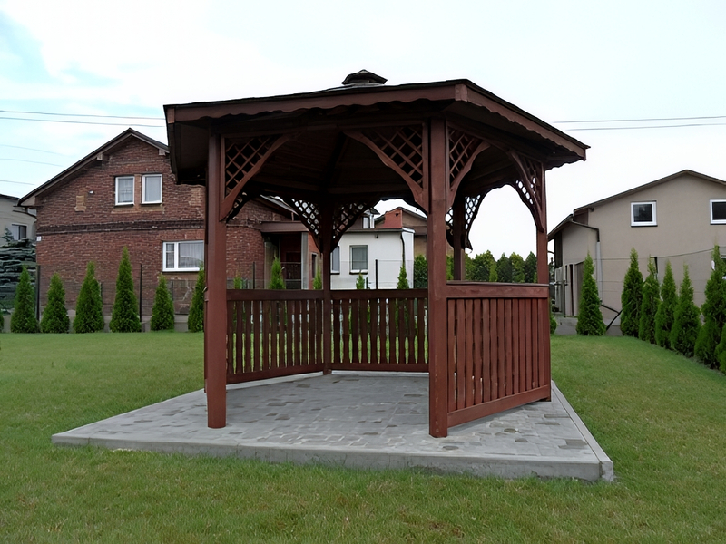 Altana 2 sześciokątna wykonana z drewna sosnowego, bez podłogi. Altana 2 sześciokątna wykonana z drewna sosnowego, bez podłogi.