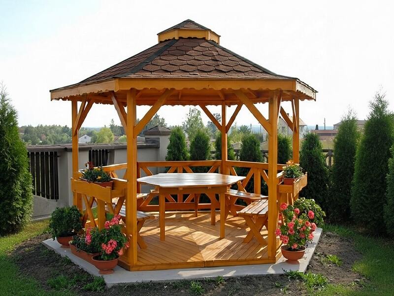 Altana 1 sześciokątna wykonana z drewna sosnowego, kryta gontem bitumicznym.