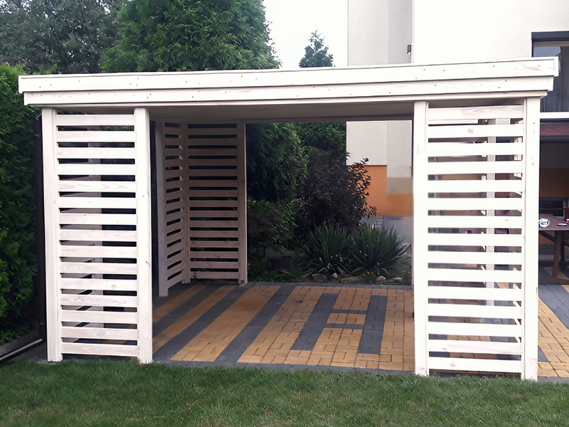 Altana 10 sosnowa czterokątna, proste deseczki.