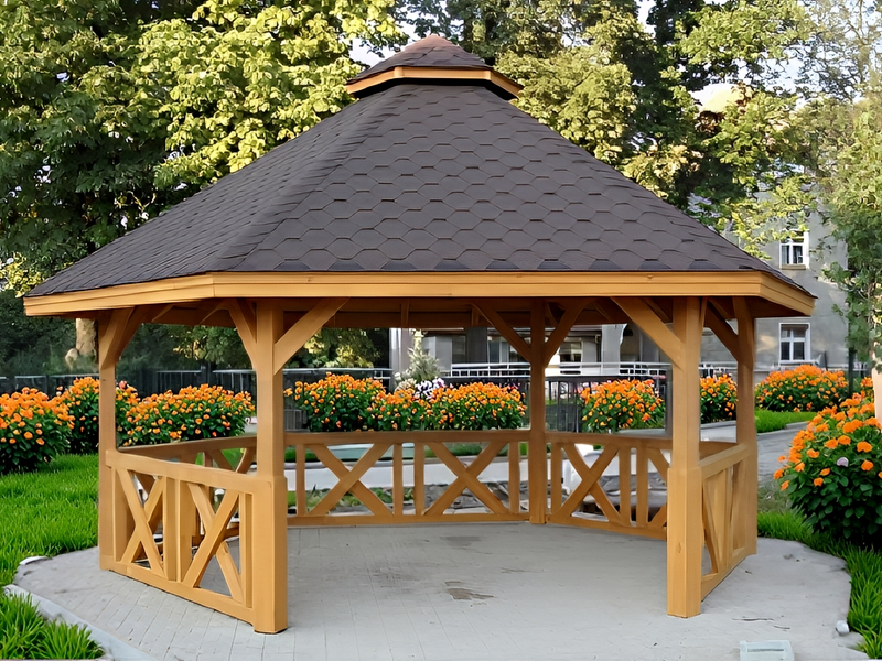 Altana 12 drewniana sosnowa sześciokątna.