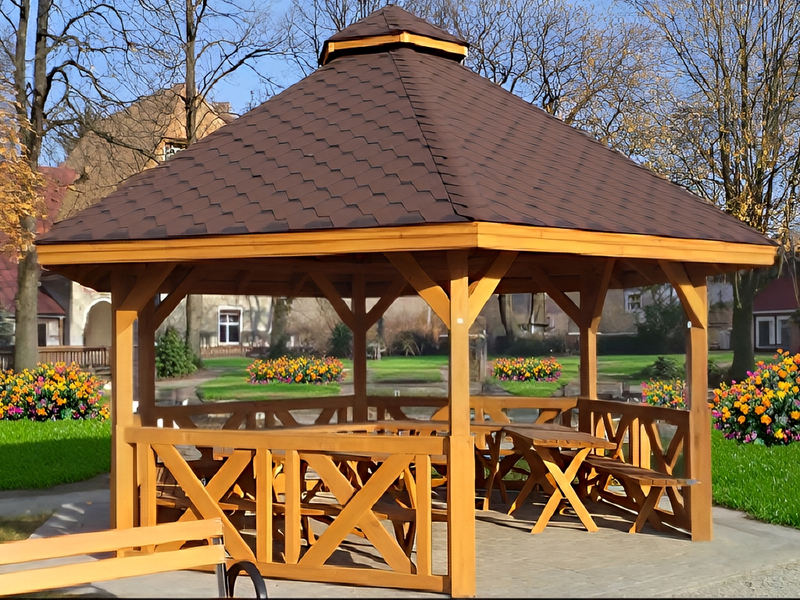 Altana 12 drewniana sosnowa sześciokątna.