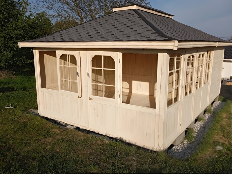 Altana 23 szklana z pomieszczeniem gospodarczym