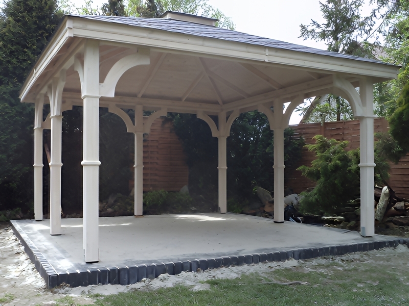 Altana 25 sosnowa ryflowane słupy