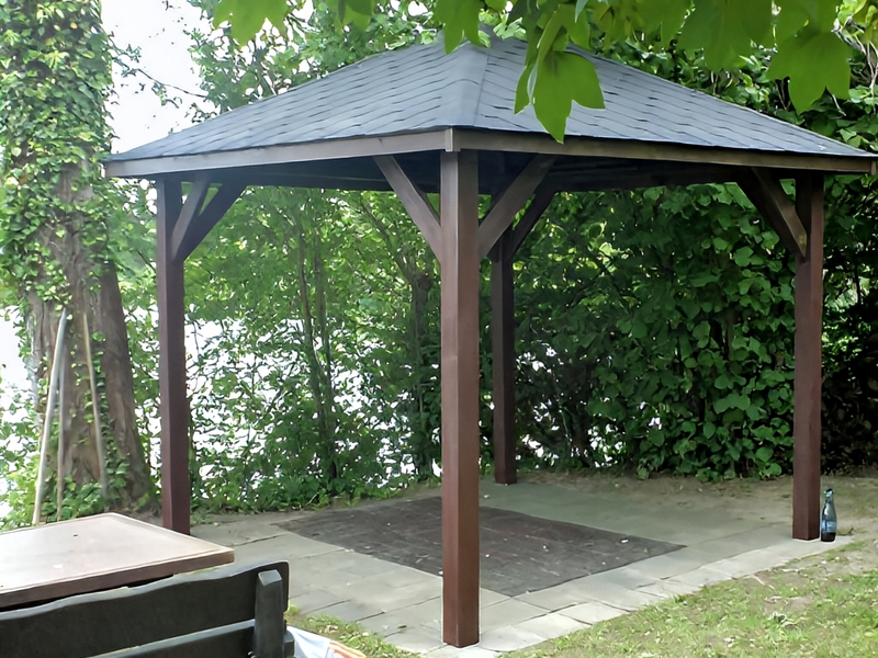 Altana 25 sosnowa ryflowane słupy