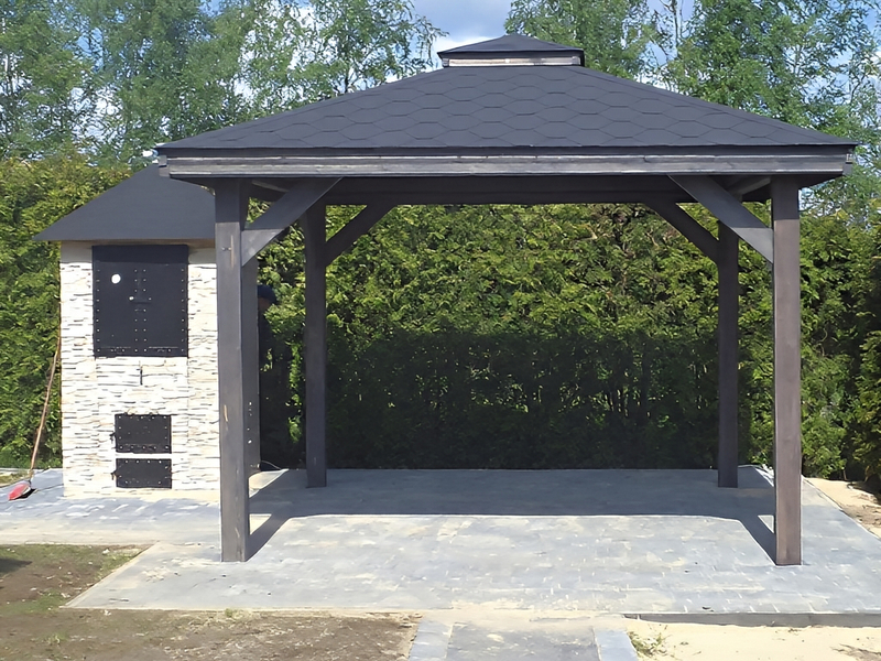 Altana 25 sosnowa ryflowane słupy