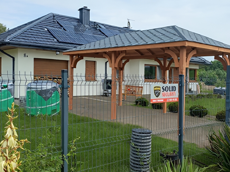 Altana 25 sosnowa ryflowane słupy