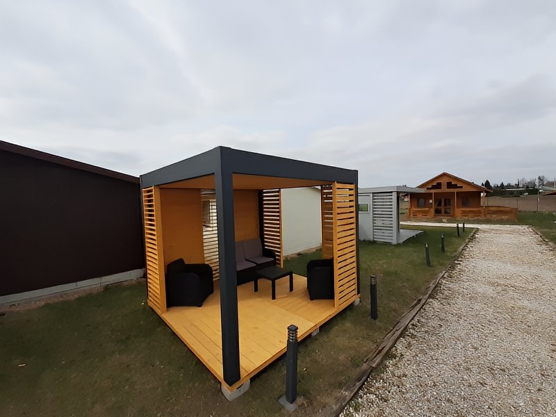 Altana 30 drewniana sosnowa orynnowanie