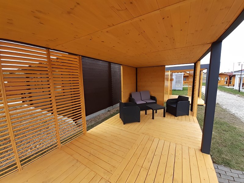 Altana 31 drewniana sosnowa orynnowanie