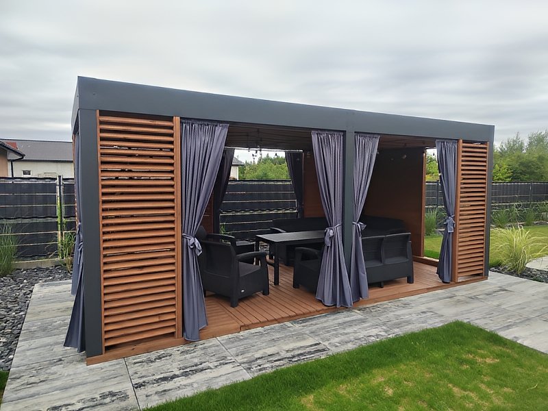 Altana 31 drewniana sosnowa orynnowanie