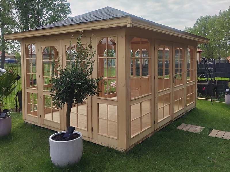 Altana 32 drewniana sosnowa oszklona