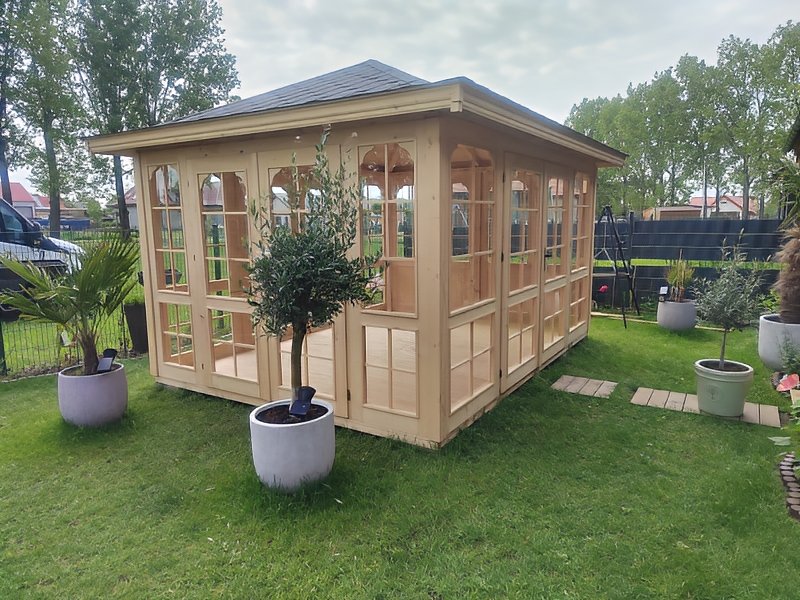 Altana 32 drewniana sosnowa oszklona