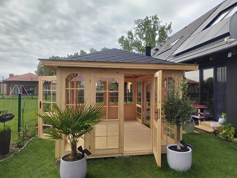 Altana 32 drewniana sosnowa oszklona