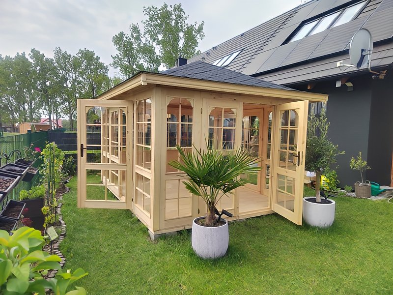 Altana 32 drewniana sosnowa oszklona