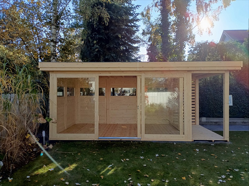 Nowoczesna drewniana altana nr 33 z przeszklonymi drzwiami przesuwnymi i tarasem