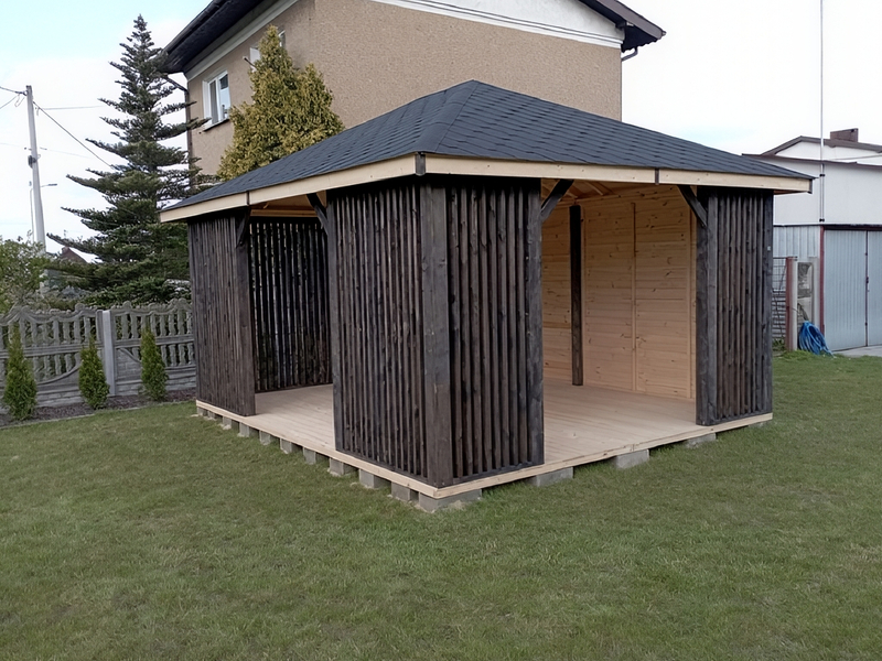 Altana nr 9 sosnowa drewniana.