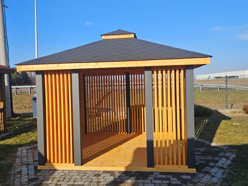 Altana nr 9 sosnowa drewniana.