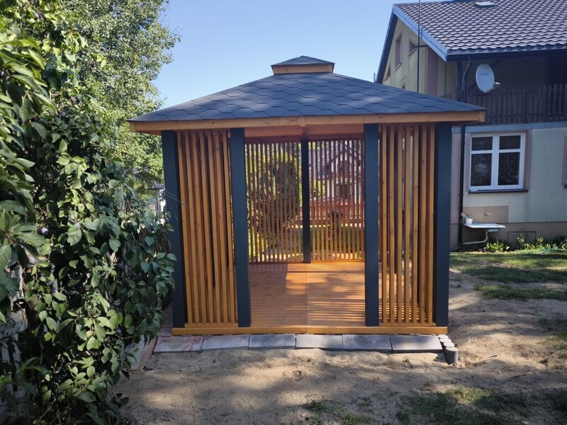 Altana nr 9 sosnowa drewniana.