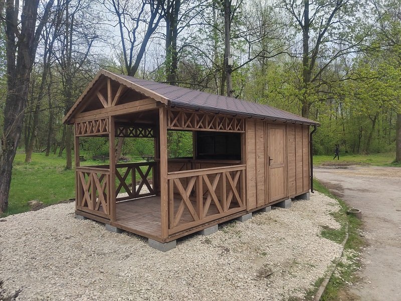 Domek handlowy nr 7 prostokątny z tarasem.