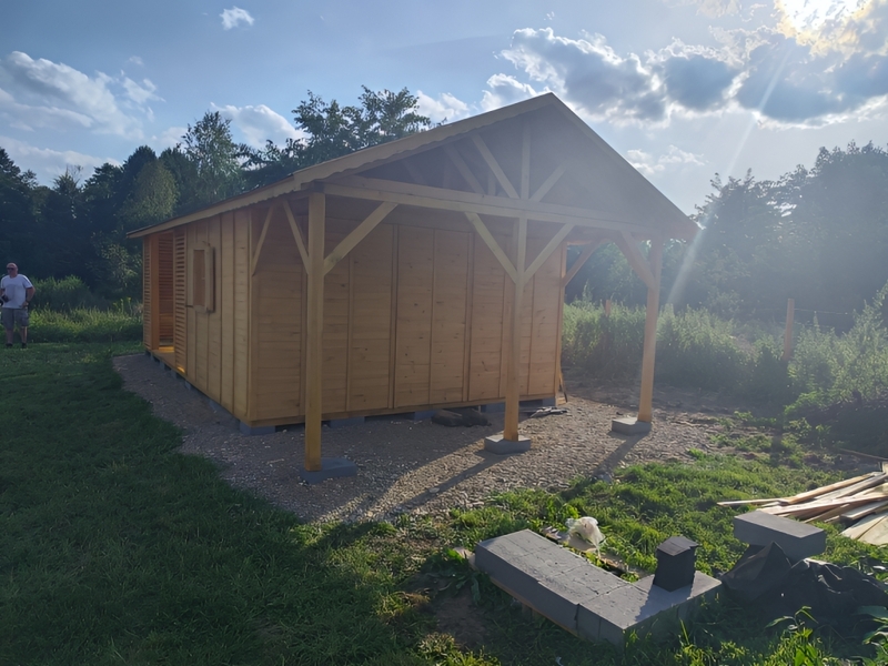 Domek letniskowy Szymek drewniany sosnowy. Domek letniskowy Szymek drewniany sosnowy.