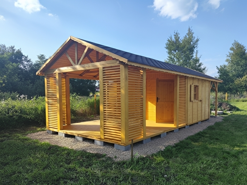 Domek letniskowy Szymek drewniany sosnowy. Domek letniskowy Szymek drewniany sosnowy.