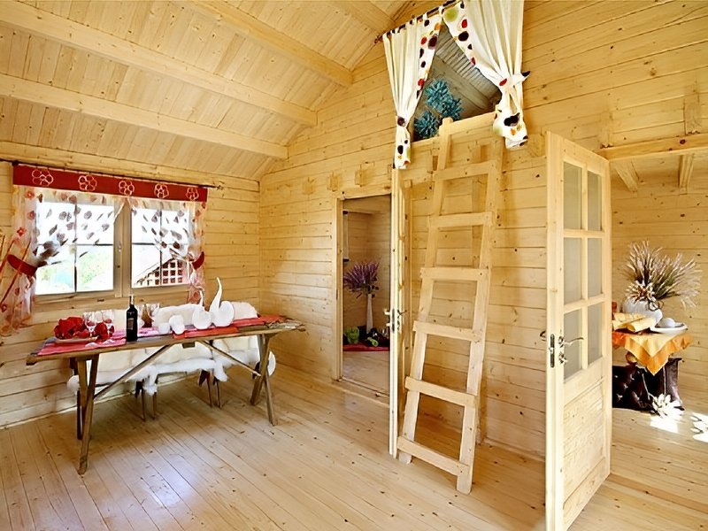 Domek letniskowy z bali z antresolą - Sara