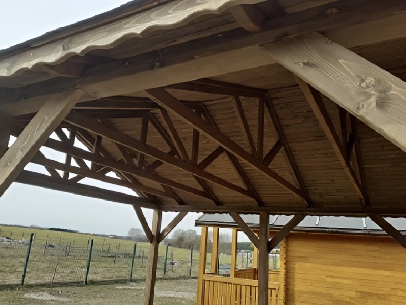 Wiata nr 3 z pomieszczeniem gospodarczym